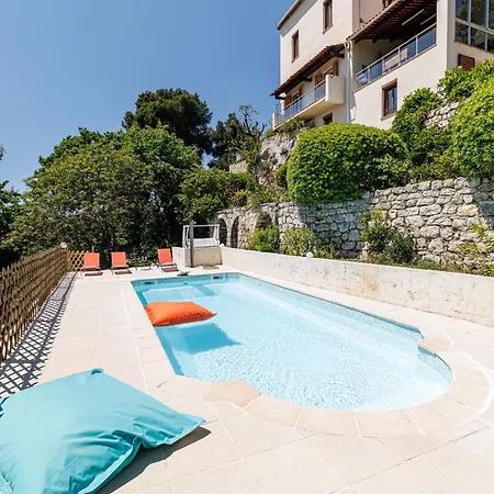 Monte Cristo - Conviviale A - Superbe Vue, Piscine Et Jeux En Plein Air Nizza