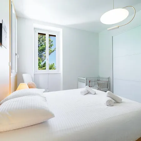 Vila Monte Cristo - Conviviale A - Superbe Vue, Piscine Et Jeux En Plein Air Nice