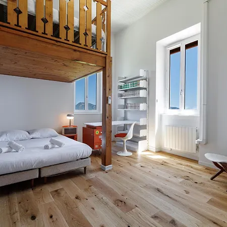 Vila Monte Cristo - Conviviale A - Superbe Vue, Piscine Et Jeux En Plein Air Nice