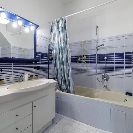 Monte Cristo - Conviviale A - Superbe Vue, Piscine Et Jeux En Plein Air Vila